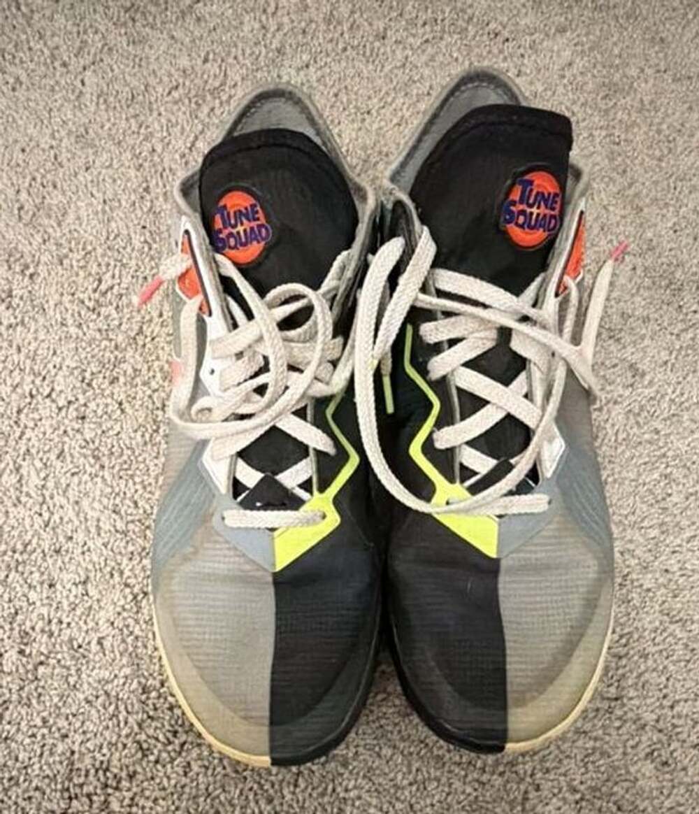 Nike Space Jam x LeBron 18 Low 'Bugs x Marvin' Sneakers